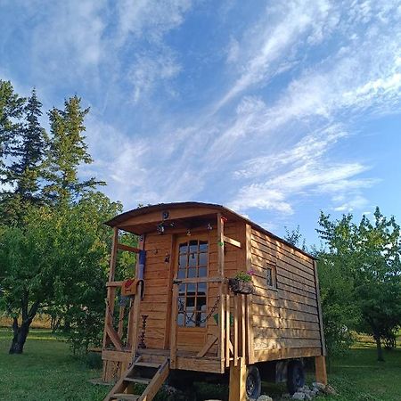 Roulotte O Reves Atypiques Bouce (Allier) Exterior foto