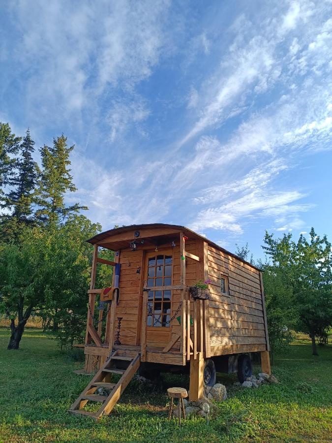 Roulotte O Reves Atypiques Bouce (Allier) Exterior foto